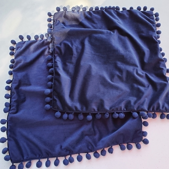 Blue velvet set of 2 throw pillow pillowcases with pom-poms hidden zipper - Picture 1 of 7